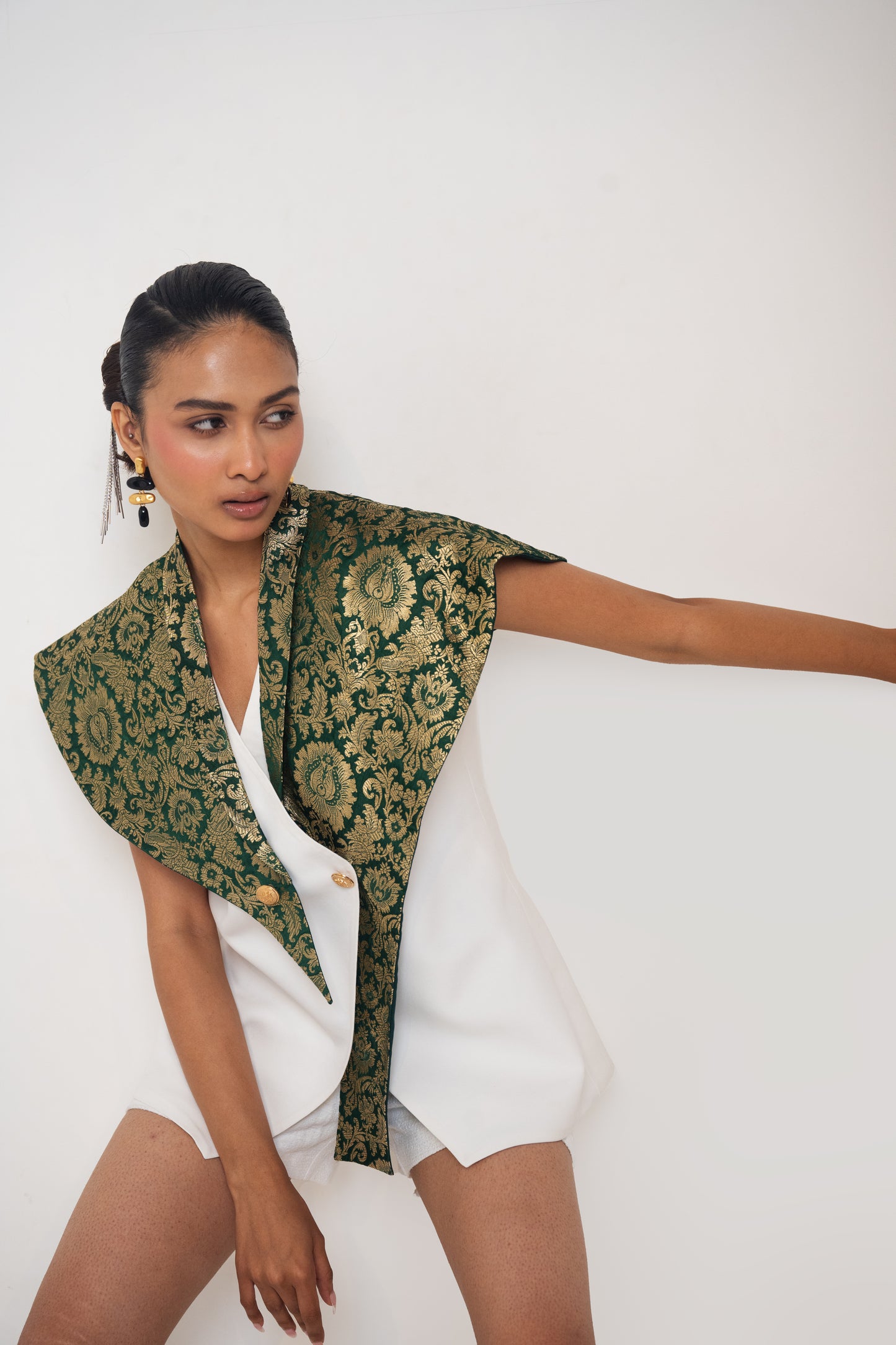 Brocade Collar Blazer
