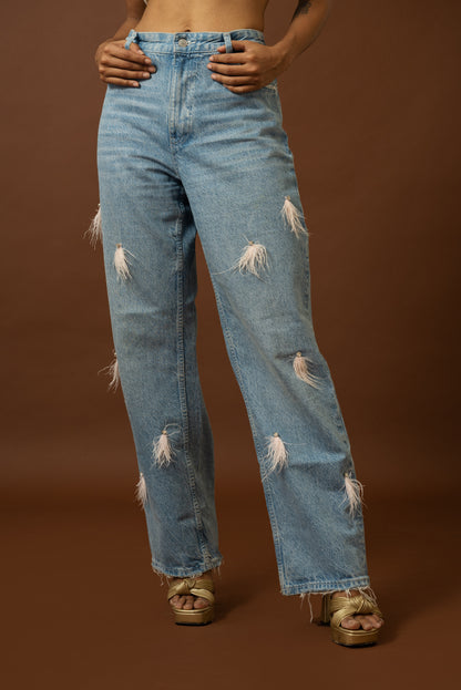 FEATHER CHIC DENIM